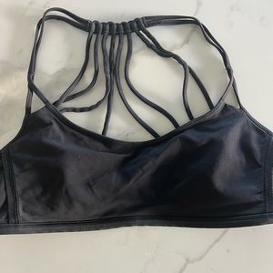Black Lululemon sports bra